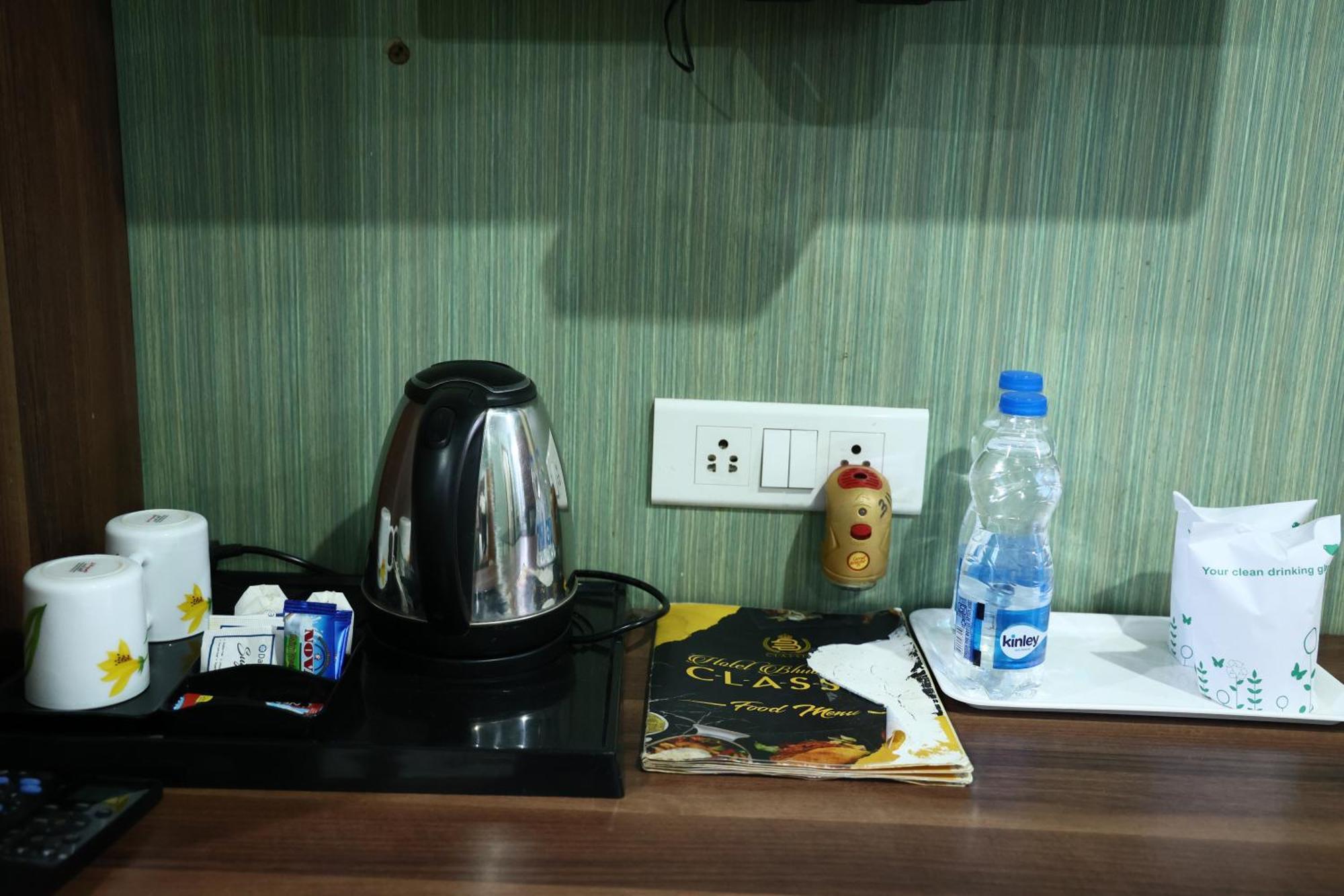 Hotel Bhubaneswari Classic Brahmapur Exteriör bild