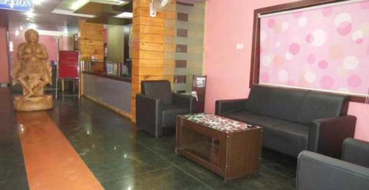Hotel Bhubaneswari Classic Brahmapur Exteriör bild