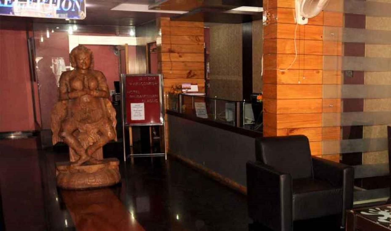 Hotel Bhubaneswari Classic Brahmapur Exteriör bild